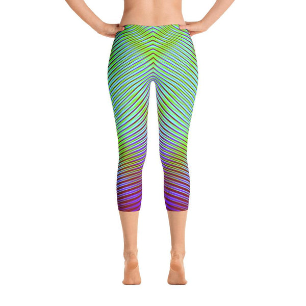 Vibrant Purple And Green Geometric Super Soft Women’s Capri Leggings